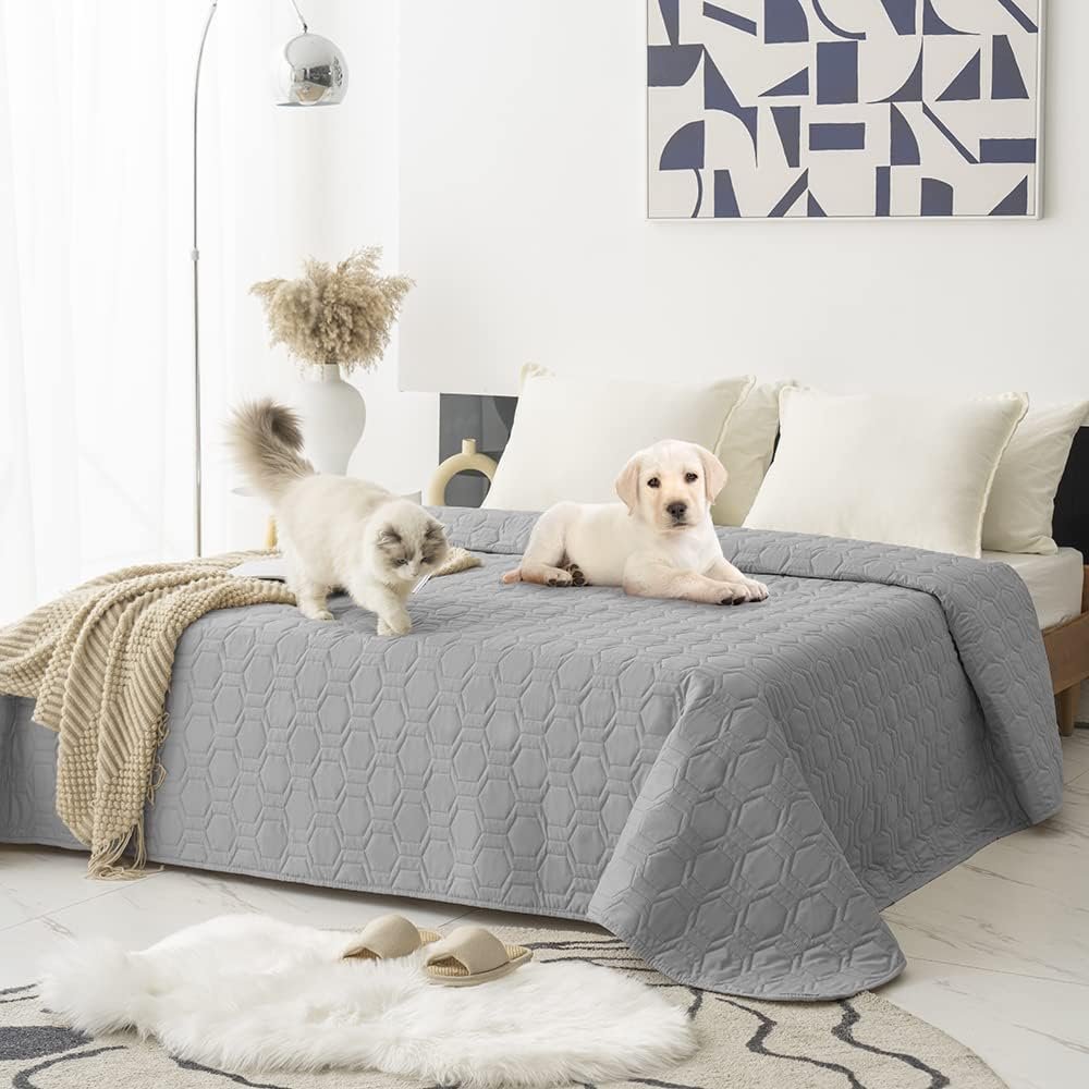 Waterproof and Non-Slip Dog Bed Cover and Pet Blanket Sofa Pet Bed Mat ，car Incontinence Mattress Protectors Furniture Couch Cover for Most Cats Dogs, Pets（82×102-Light Grey）