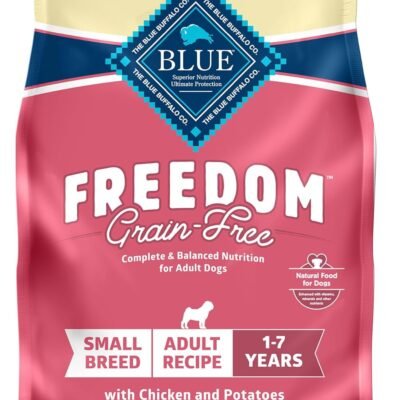 Blue Buffalo Freedom Grain-Free Small Breed Dry Dog Food, Supports High Energy Needs, Made in the USA With Natural Ingredients, Chicken & Potatoes, 4-lb Bag
